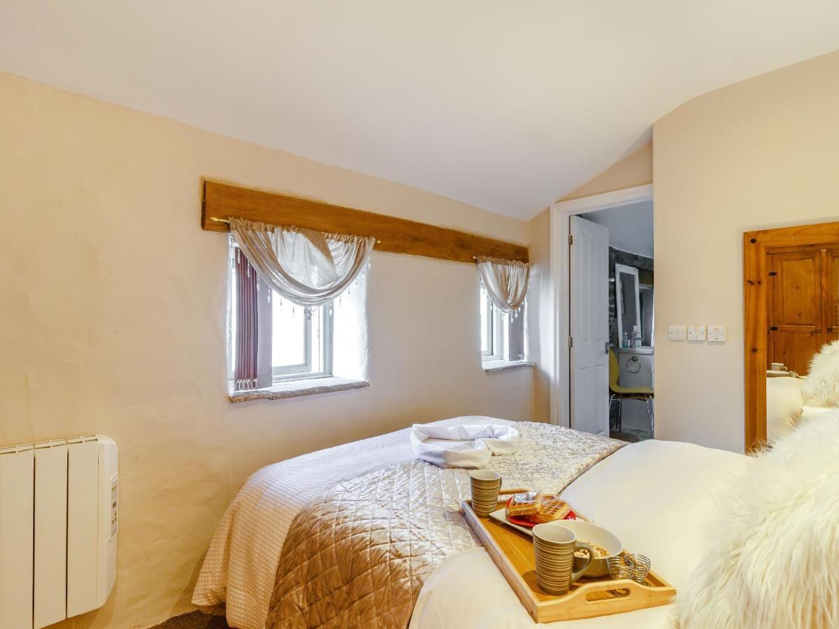 Caner Bach Lodge Bridgend  Eksteriør bilde